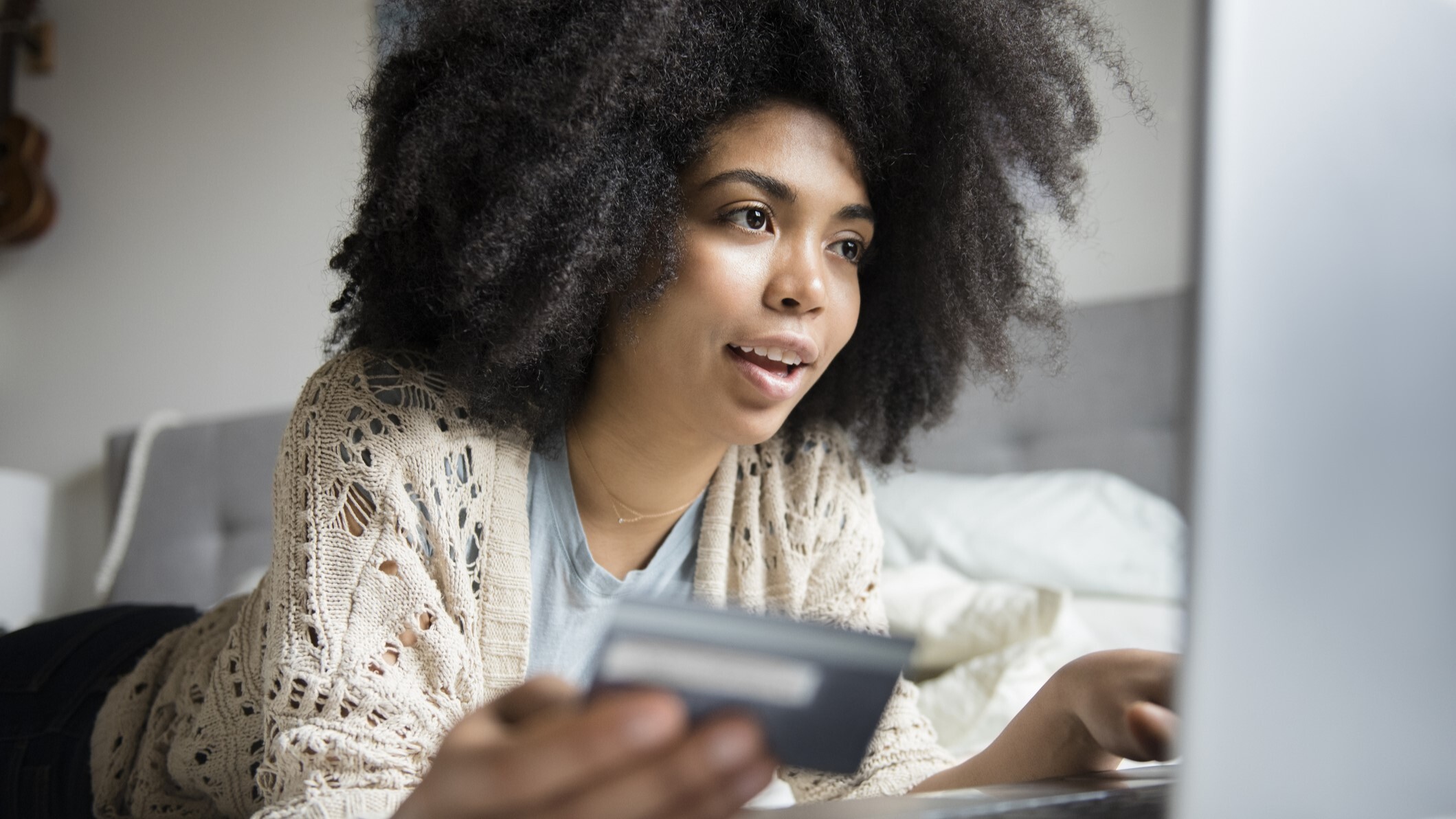 Case Study: How a Major Credit Card Company Scaled eLearning 6x Faster with Machine Translation and Post Editing